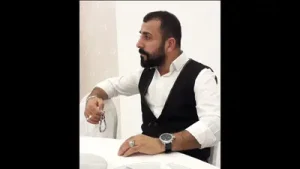 Adıgüzel Gürbüz Yüzün Gülmesin Albüm Kapağı