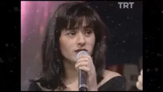 Adını Sen Koy İlk Aşk