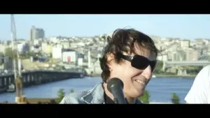 Ahmet Güven Zorunda Değilsin Albüm Kapağı
