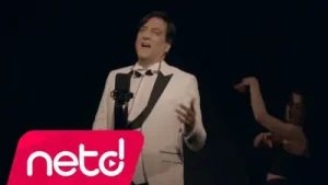 Ahmet Rıfat Ya Şimdi Ya Asla Albüm Kapağı