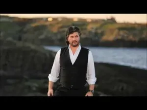 Ahmet Şafak Sevginin Gücü Albüm Kapağı