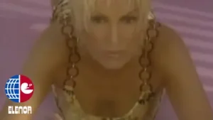 Ajda Pekkan O Benim Dünyam Albüm Kapağı