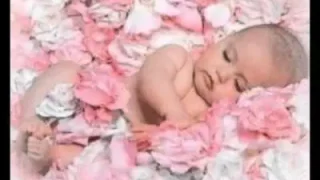 Anne Bana Bir Masal Anlatsana