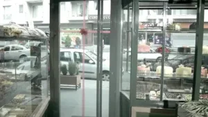 Arel Bir Varmış Bir Yokmuş Albüm Kapağı