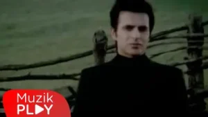 Aşk Kırıntıları Albüm Kapağı