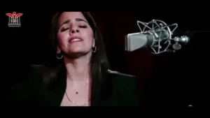 Aslı Tokay Dostun Bahçasına Bir Hoyrat Girmiş Canlı Performans Albüm Kapağı