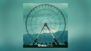 Athena Tek Başına