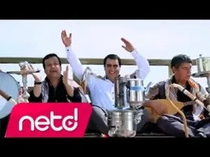 Ay Doğar Elek Gibi Albüm Kapağı