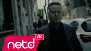 Aya Yerlerdeyim Albüm Kapağı