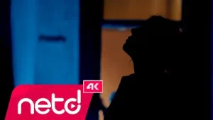 Ayça Akgül Bende Senden Vazgeçiyorum Albüm Kapağı