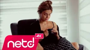 Ayça Demir Aşk Alev Alır