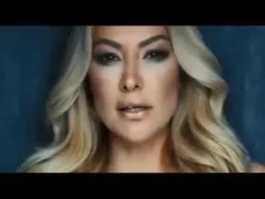 Aylin Coşkun Pas Pas Albüm Kapağı