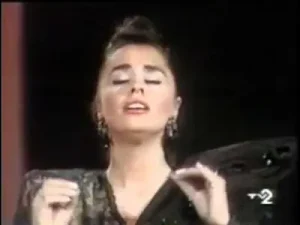 Ayşe Mine Bu Aşkın Sonunda Albüm Kapağı