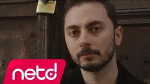 Batuhan Tüfekçi Vur Vur Albüm Kapağı