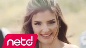 Begüm Polat Doyulur Mu Albüm Kapağı