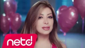 Beste Aksu Kalp Yanı Albüm Kapağı