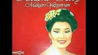 Bülent Ersoy Mahşeri Yaşıyorum