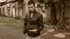 Bulut Karanlık Hani Nerde Aşkısı Albüm Kapağı