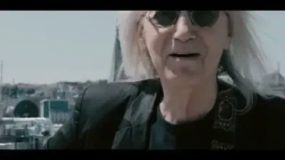 Bulutsuzluk Özlemi Hayat Geçerken Mücella