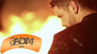 Burak Ertan - Kırmızı Koltuklar