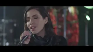 Burcu Güneş Bir Ay Doğar