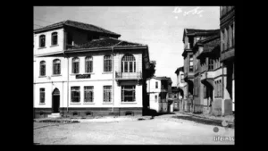 Bursa’nın Ufak Tefek Taşları Albüm Kapağı