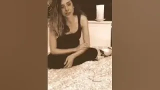 Büşra Periz Sonunda Yalnız Kaldım