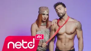 Çağla Akalın Gidiyorum Albüm Kapağı