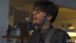 Can Ozan Öyle Kolay Aşık Olmam Ft Damla Eker Lokal Albüm Kapağı