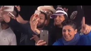 Cansever Selfie Albüm Kapağı