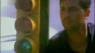 Çelik – Öyle Bir Geçer Zaman ki