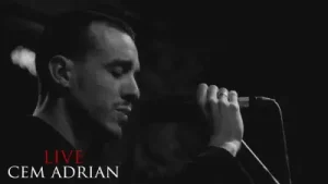 Cem Adrian Aşk Bu Gece Şehri Terk Etti Albüm Kapağı