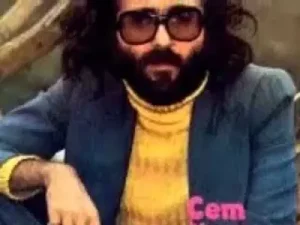 Cem Karaca Beni Siz Delirttiniz Albüm Kapağı