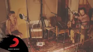 Ceylan Ertem Ah Bu Şarkıların Gözü Kör Olsun Albüm Kapağı