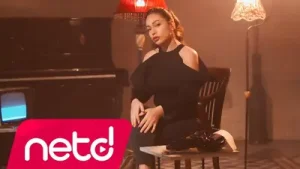 Ceylan Koynat Uçurum Albüm Kapağı