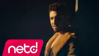 Cüneyt Tek Yabancı