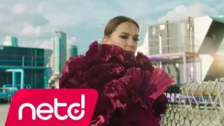 Demet Akalın Bi Daha Bi Daha