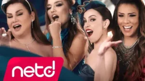 Demet Akalın Işın Karaca Cansu Kurtçu Deniz Seki Ala Albüm Kapağı