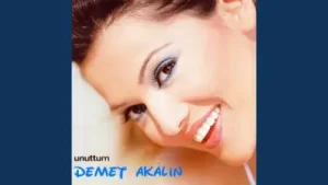 Demet Akalın Sen Mutlu Ol Albüm Kapağı