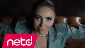 Derya Mutlu Yalvarma Albüm Kapağı