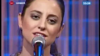 Dilek Türkan O Güzel Başını Göğsüme Koysan