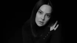Ebru Gündeş Çağırın Gelsin Albüm Kapağı
