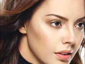 Ebru Gündeş Gönlümün Efendisi Albüm Kapağı