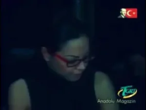 Ebru Gündeş’in Beyin Kanaması Geçirdiği An Yıl 1999 Albüm Kapağı