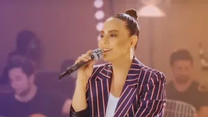 Ebru Gündeş Sen Yeter ki Sev Albüm Kapağı