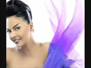 Ebru Gündeş Tek Tabanca