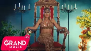 Ebru Polat Kıskananlar Çatlasın Albüm Kapağı