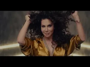 Ebru Yaşar Ft Tan Cumartesi Albüm Kapağı