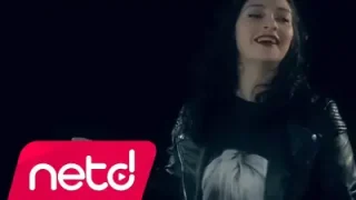 Ebruli Muharrem Yağmur Yağar İnceden