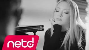 Ece Seçkin Anlayamazsın Albüm Kapağı